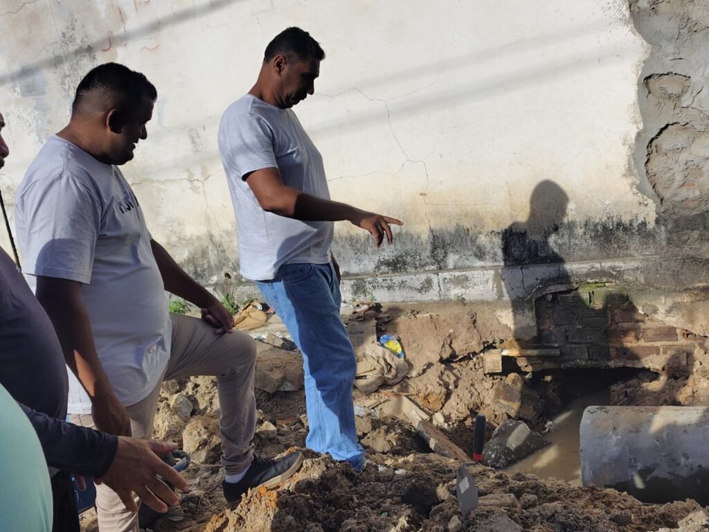 Secretário cumpre missão e acompanha “in loco” obras de infraestrutura em Fagundes. Vereador Elton Gomes parabeniza ação da Prefeitura